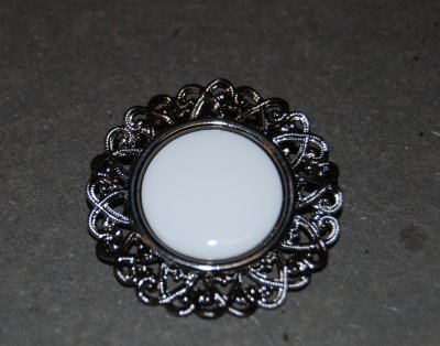 Brosch Antik platina platta 22mm