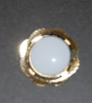 Brosch Guldfärg platta 25mm